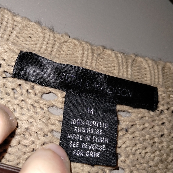 89th & Madison Sweater - Picture 2 of 3